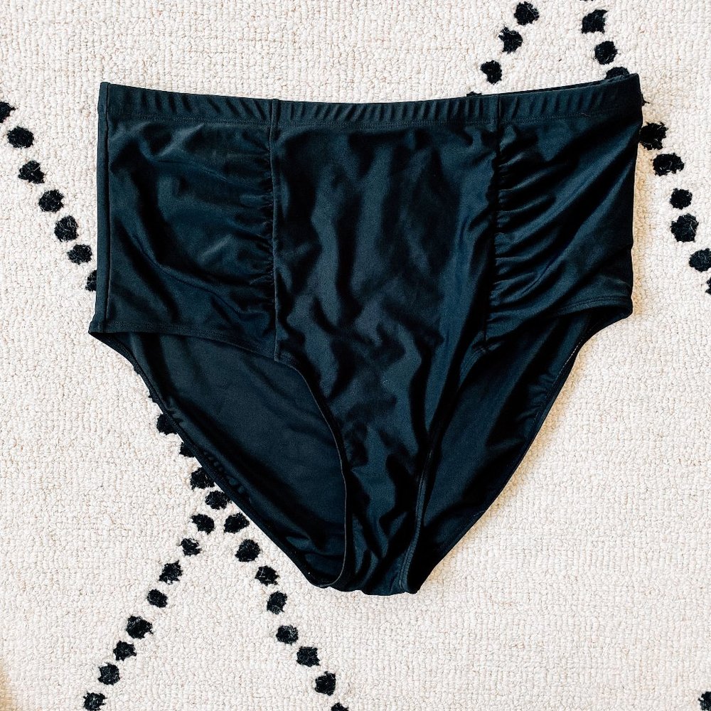 High Waisted Black Ruched Bottoms